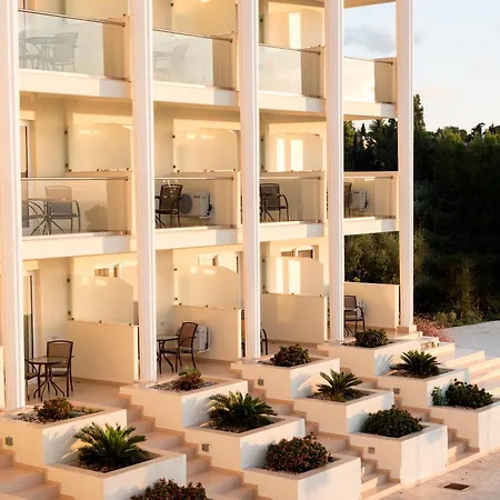 Avalon Palace (adults Only) فندق 4*