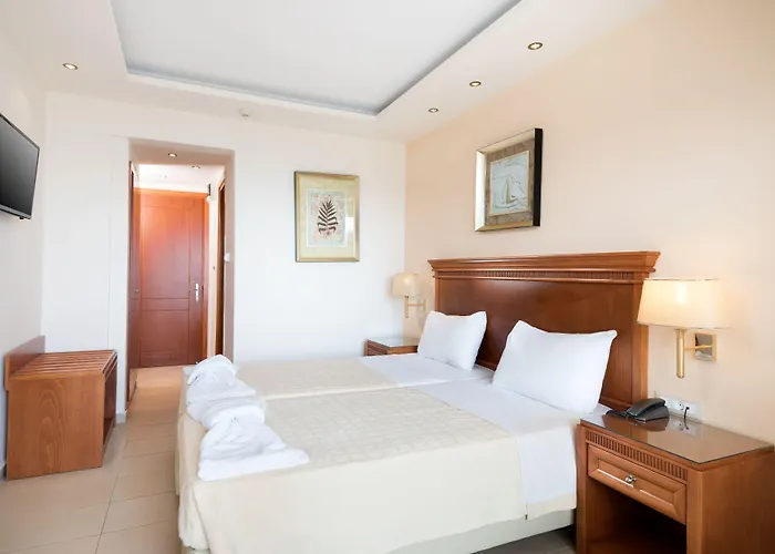 Avalon Palace (adults Only) 4*
