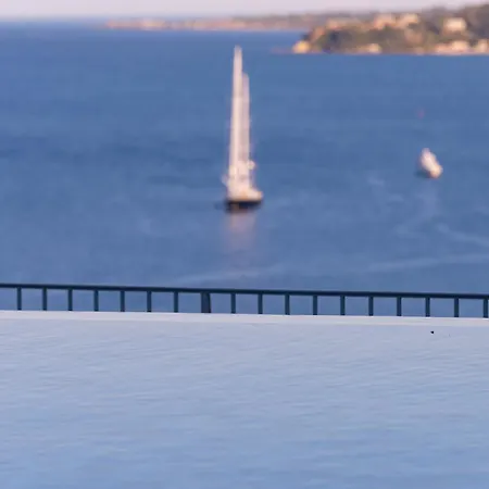 Avalon Palace (adults Only)